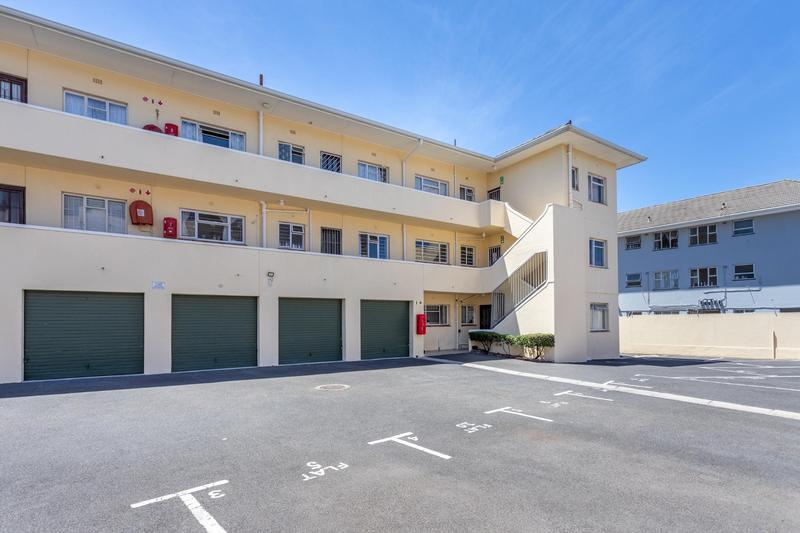 3 Bedroom Property for Sale in Plumstead Western Cape